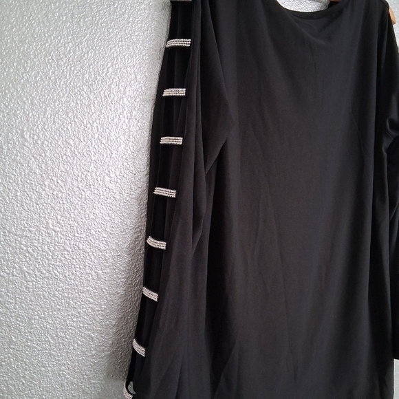 NWOT 2 Piece Pant Set With Crystal Bar Detailing    Size XL - Picture 10 of 14